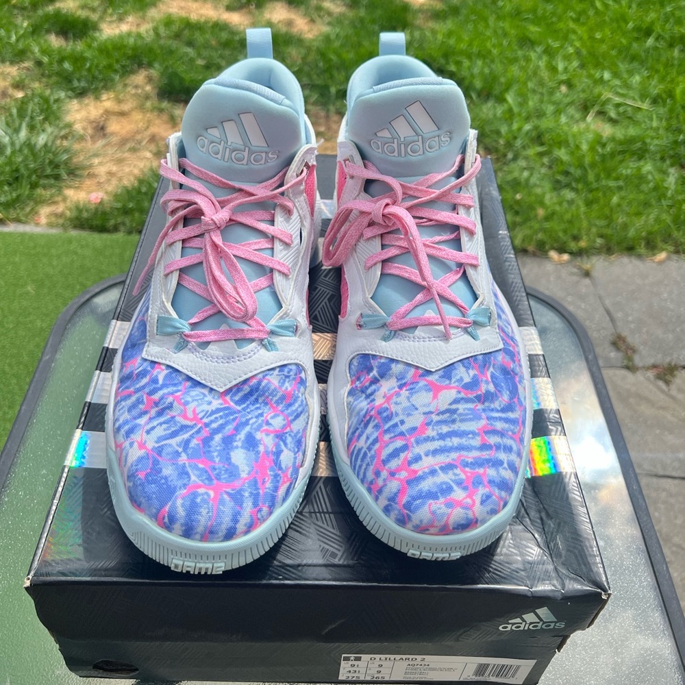 Adidas D Lillard 2 - Picture 2 of 3